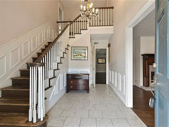 3rd image of 3731 Red Cypress Dr