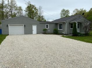 17854 Lundys Ln, Lake Milton, OH