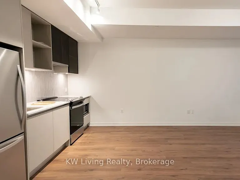 395 Dundas St N #701 — Photo 6