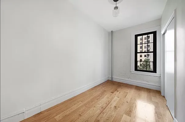 Rented by Compass | media 12