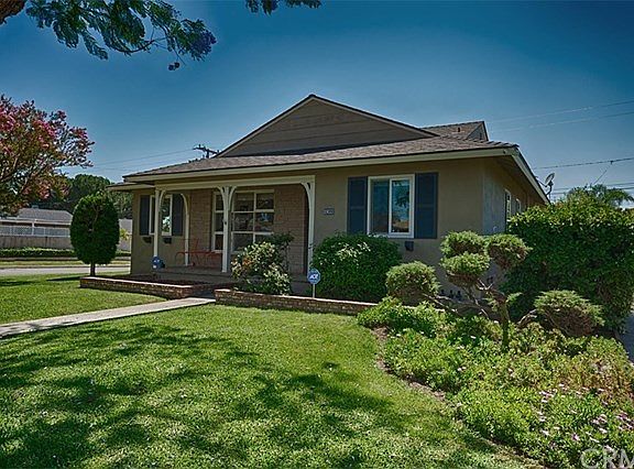 3rd image of 10633 Grovedale Dr