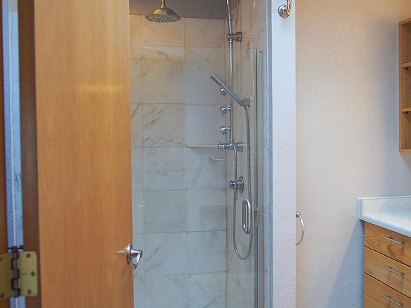 2nd image of 15204 NE 11th Cir
