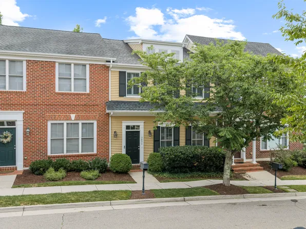 3830 Greenway Dr SW, Roanoke, VA 24018