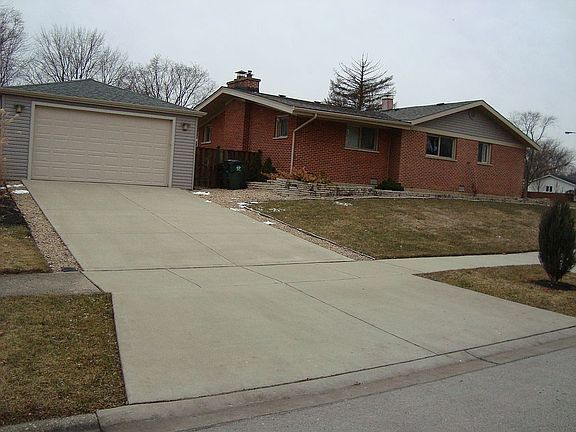 3rd image of 1509 N Fernandez Pl