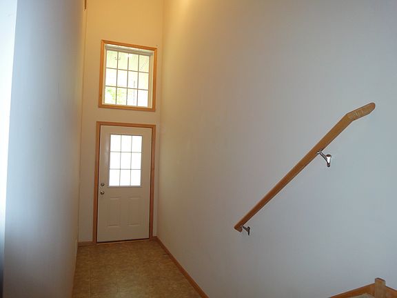 3rd image of 11846 Emery Village Dr