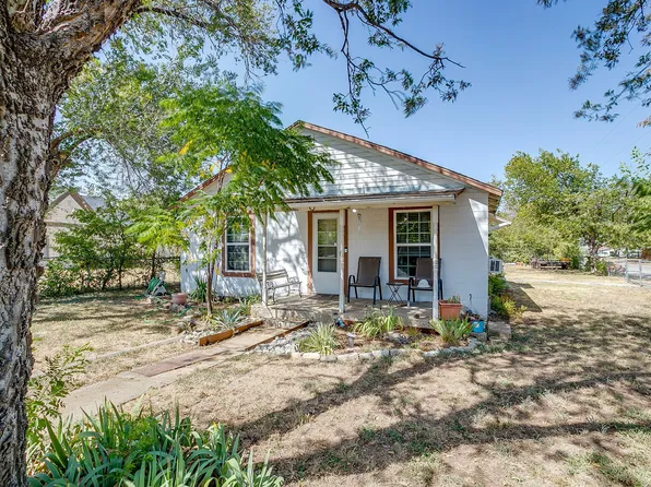 3300 NW 31st St, Fort Worth, TX 76106