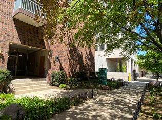 2340 N Commonwealth Ave, Chicago, IL 60614
