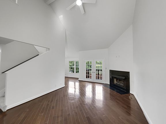 4th image of 1200 Riverwood Pl APT 10