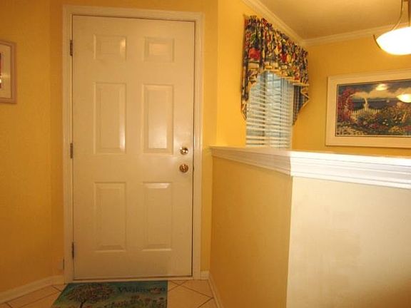 2nd image of 484 E Fawn Ln