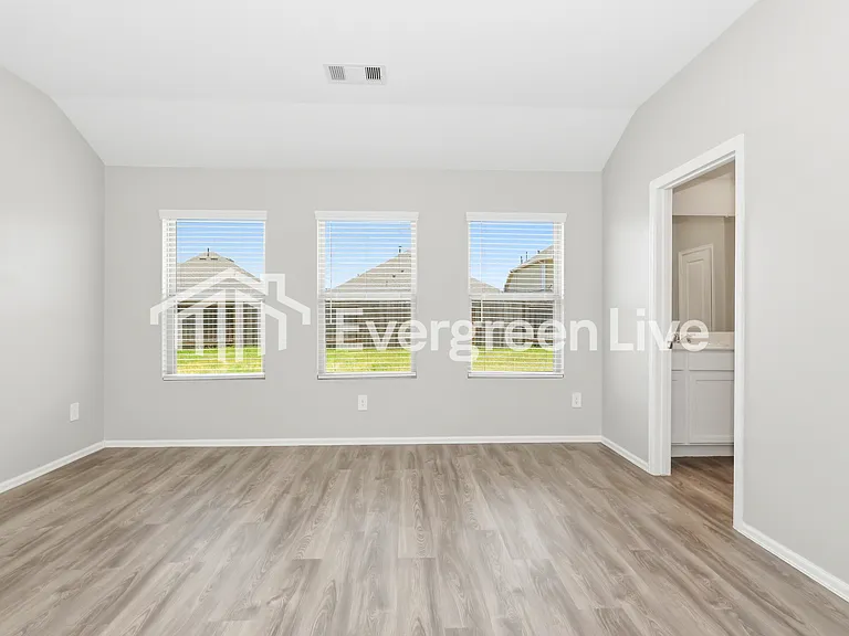 119 Southern Red Oak Ln — Photo 8