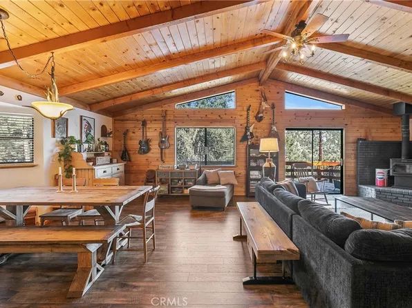 14612 Voltaire Dr, Pine Mountain Club, CA 93222