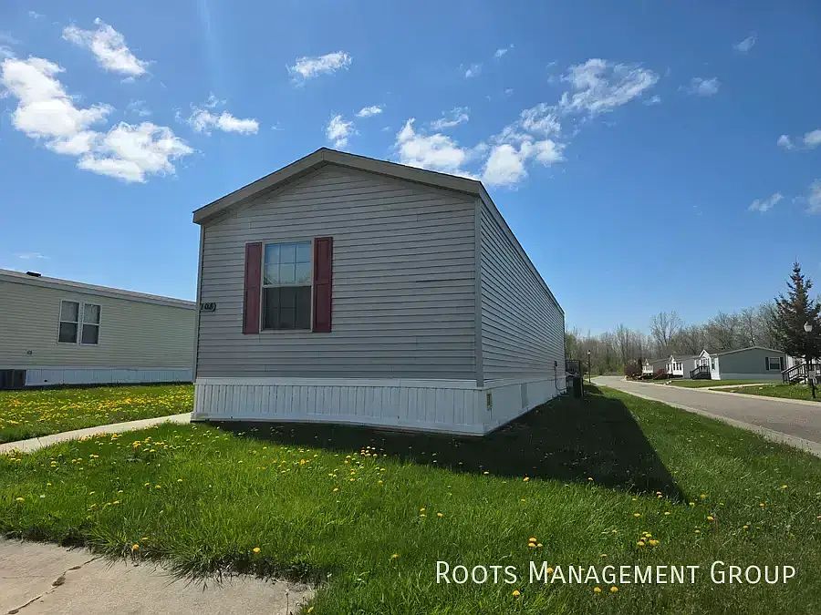 1st image of 108 Ashford Dr #108