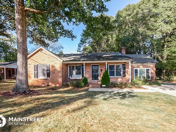 2nd image of 1111 Woodhaven Dr