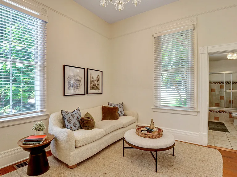 703 Manzanita Ave — Photo 25