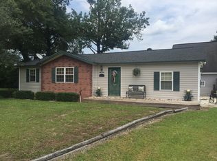 132 S Bryan Rd, Richlands, NC 28574