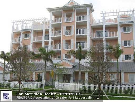1st image of 1931 NE 2nd St APT 204
