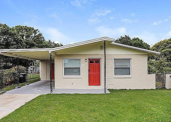 5th image of 471 Sunnyview Cir
