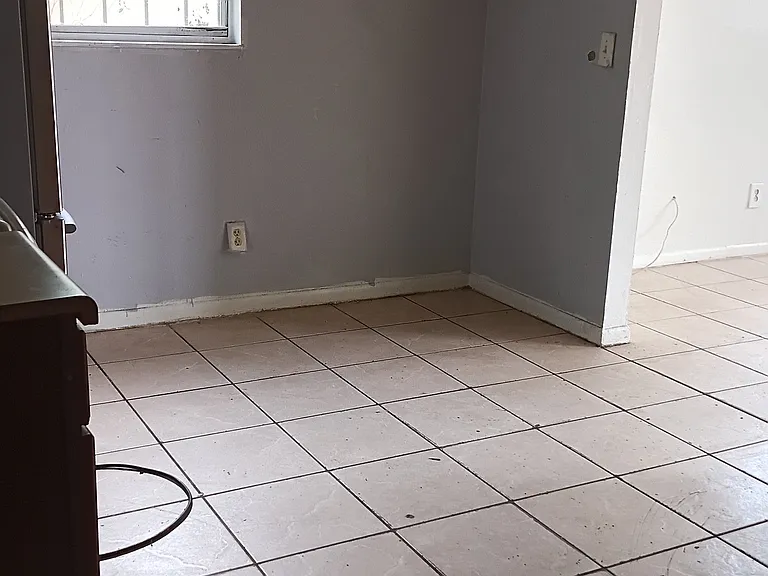 819 N 11th St #3 — Photo 5