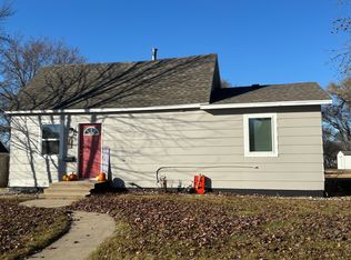 109 9th Ave, Brookings, SD 57006