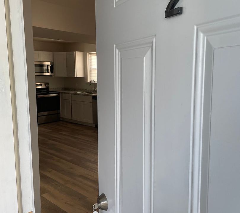 1st image of 422 Doxey St #2