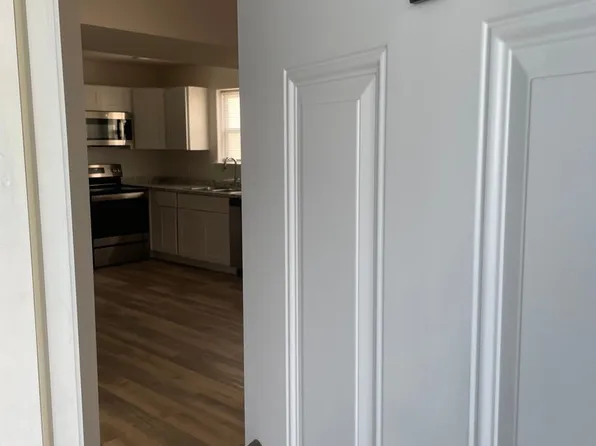 422 Doxey St, Strafford, MO