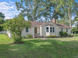 38034 Joy Rd, Livonia, MI 48150