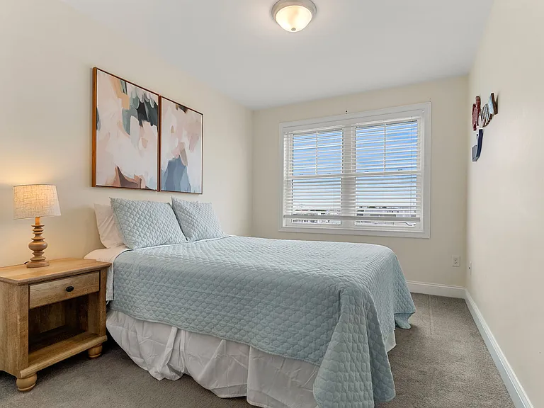 128 Ashworth Ave #309 — Photo 39