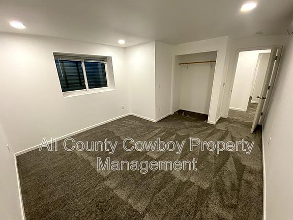 4th image of 1710 1/2 Walsh Ct