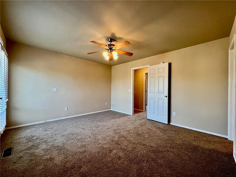 2183-2189 W Skyler Dr — Photo 9