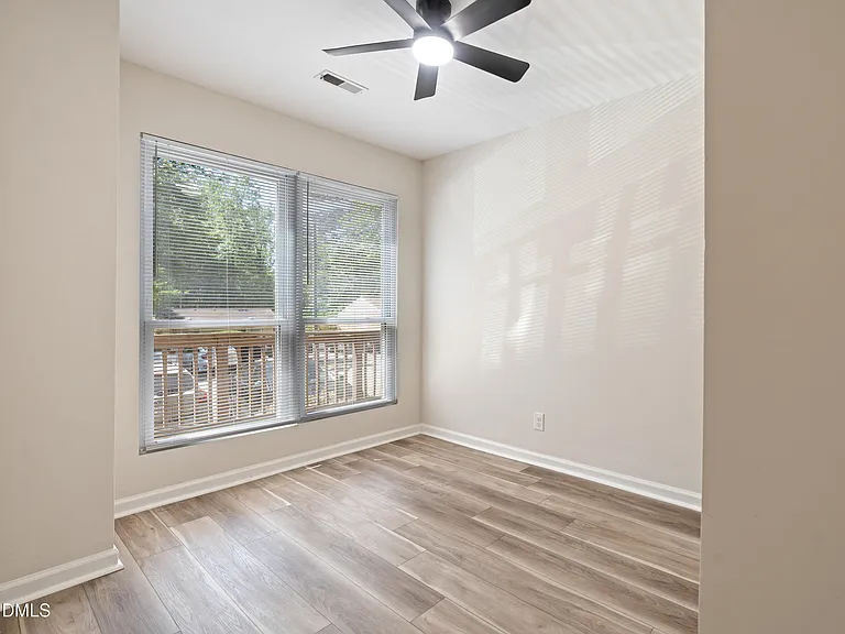 201 Howell St #600C — Photo 14
