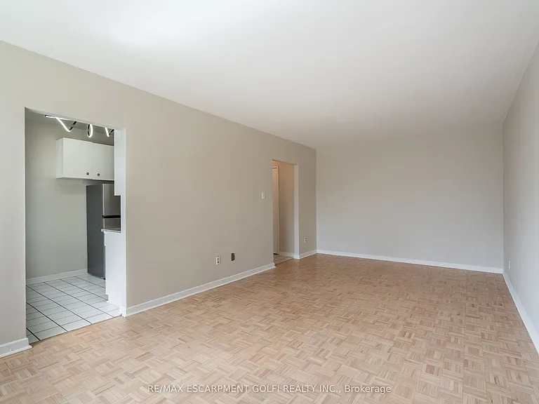 2433 1st St #9 — Photo 22