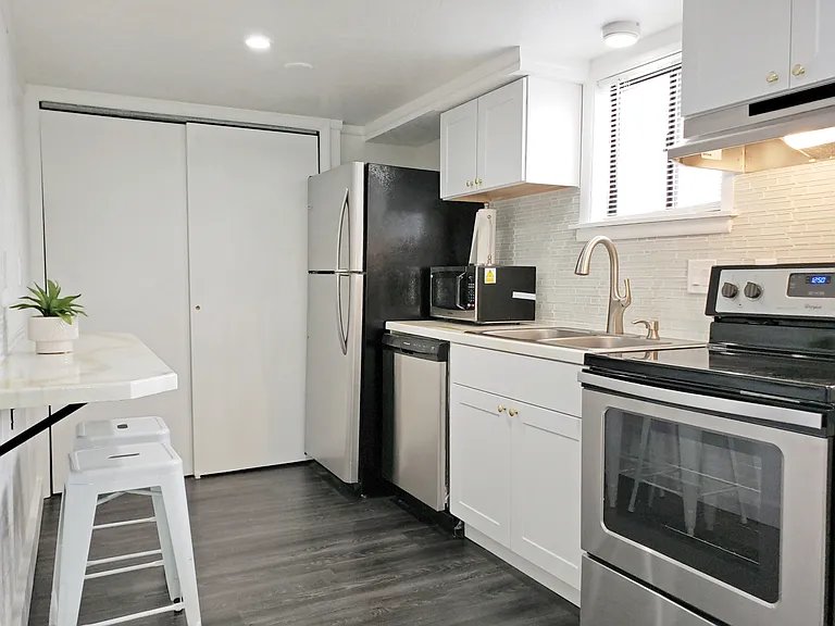 1612 W Boise Ave #B — Photo 6