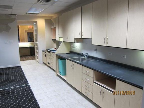 5th image of 1032 Sterling Ave