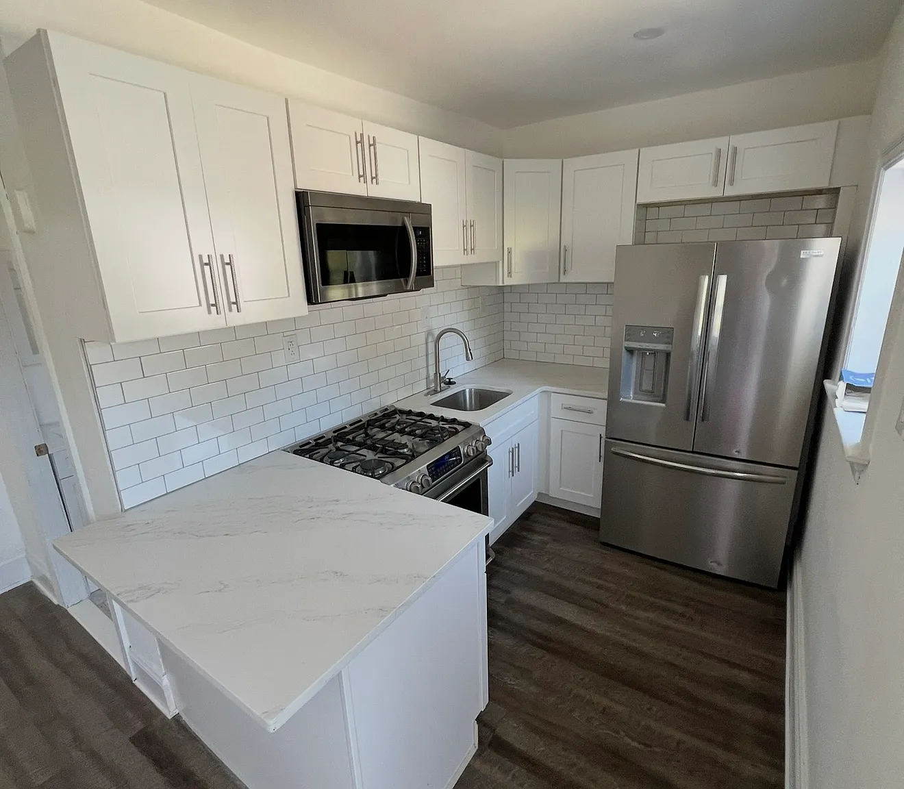 Studio, $1,050 — Photo 1