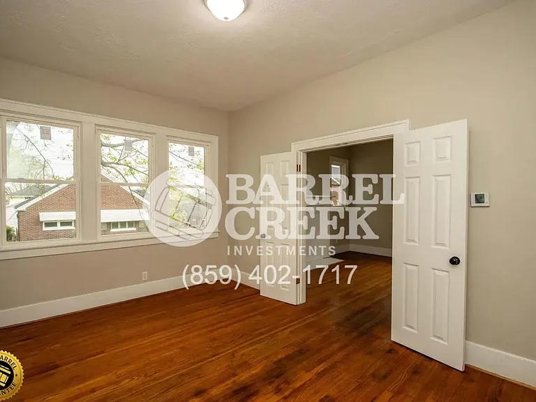 327 N 4th St — Photo 9