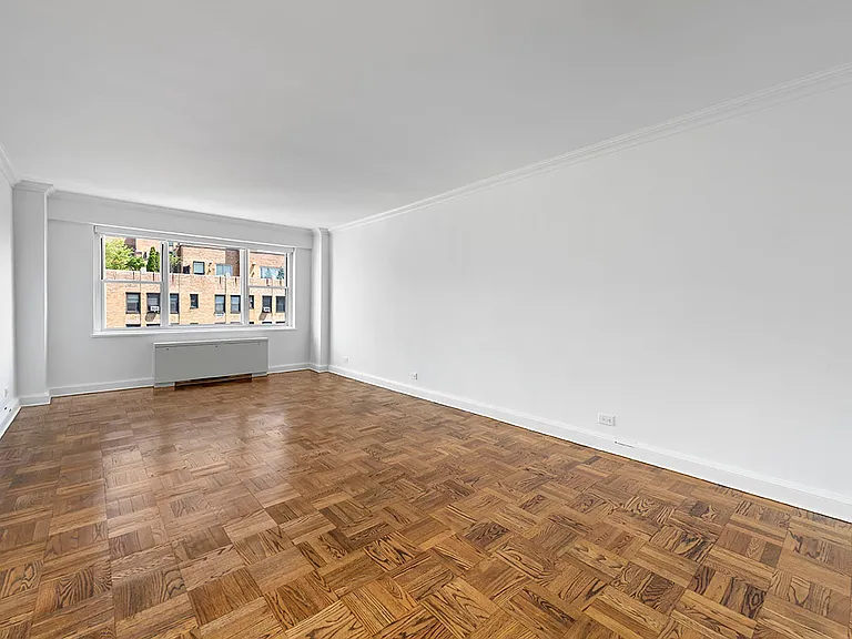 215 E 68th St #17-V — Photo 7