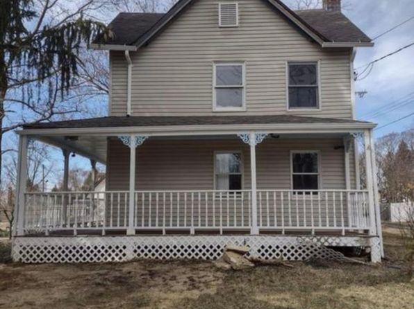 82 N New Prospect Rd