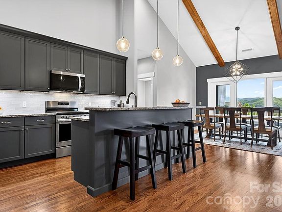 4th image of 70 Copper Creek Ln