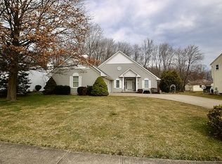 211 Loperwood Ln, Lagrange, OH 44050