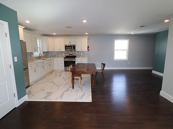 4th image of 73 Franklin Ter #2