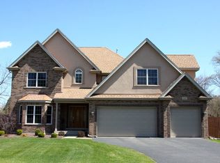 1207 W Groh Ct, Palatine, IL 60067