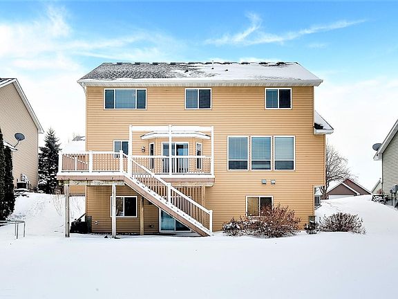2nd image of 704 Williams Dr