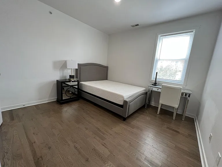 534 N 34th St #1 — Photo 11