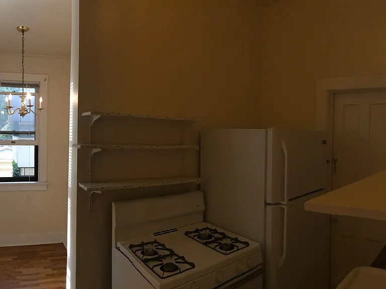1032 Pine — Photo 7