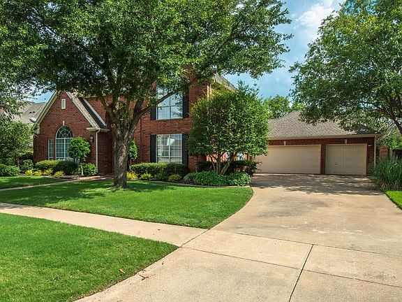 3rd image of 1301 Normandy Dr