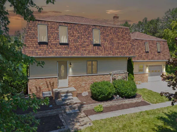 4164 Metcalf Rd, Fort Gratiot, MI 48059