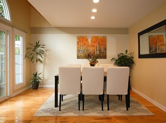 3rd image of 132 S Lawford Ct #132