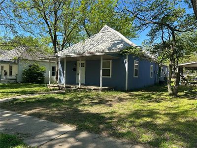 412 S 1st St, Iola, KS, 66749