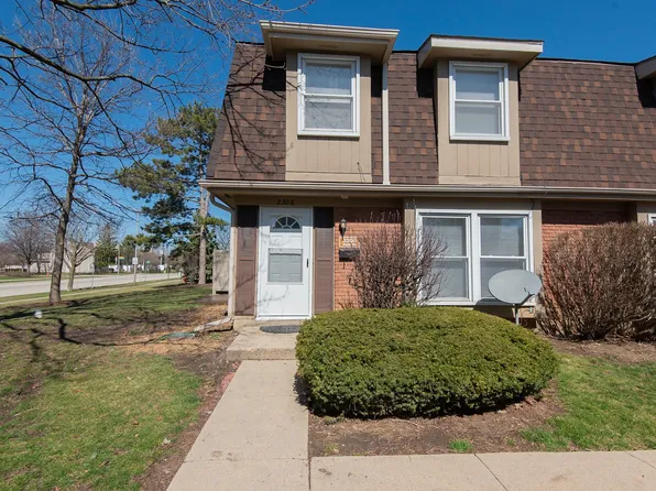 2308 Hyde Ct, Schaumburg, IL 60194