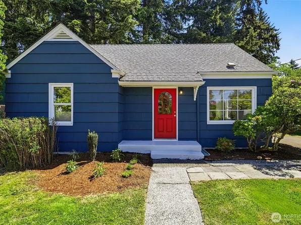 14066 22nd Avenue NE, Seattle, WA 98125